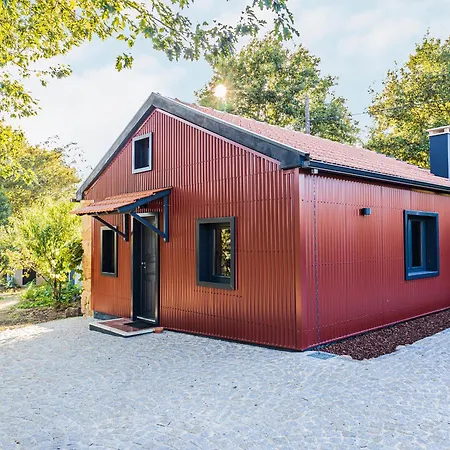 Quintinha Do Varoso - Little Red House Feriehus São Pedro do Sul