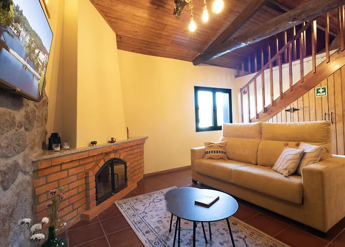 Сasa de vacaciones Quintinha Do Varoso - Little Red House *