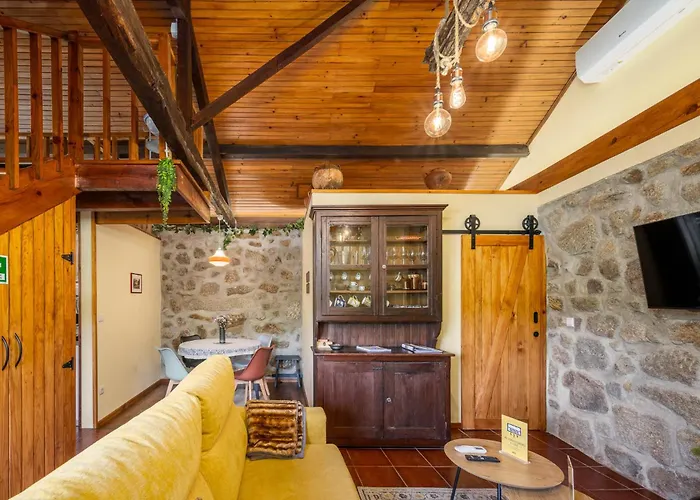 Сasa de vacaciones Quintinha Do Varoso - Little Red House São Pedro do Sul