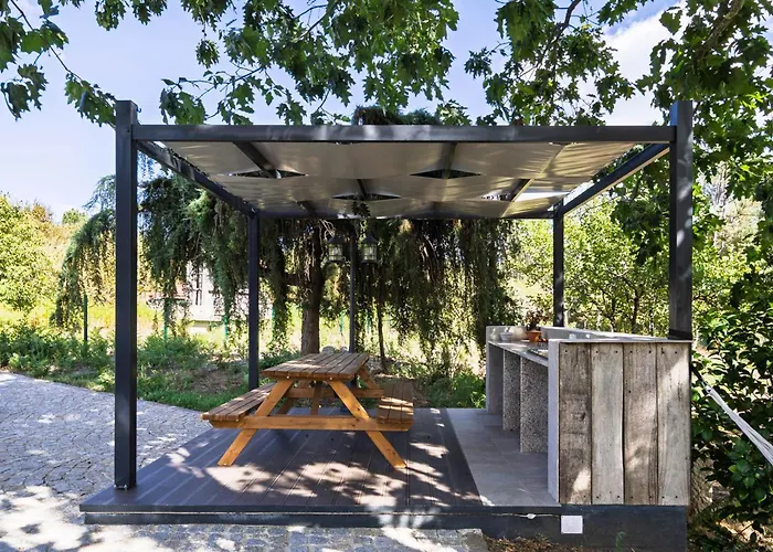 Quintinha Do Varoso - Little Red House