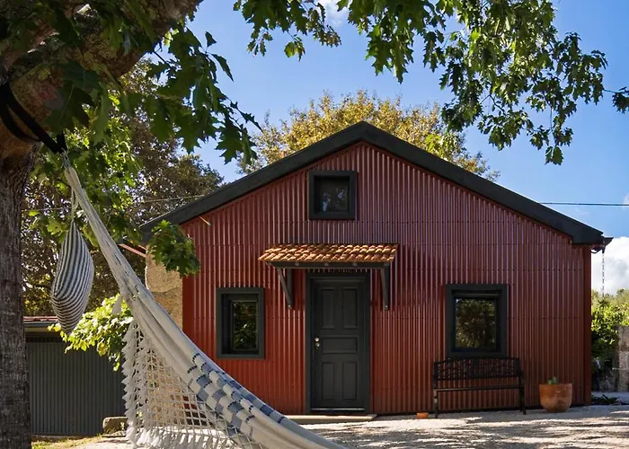 Сasa de vacaciones Quintinha Do Varoso - Little Red House *